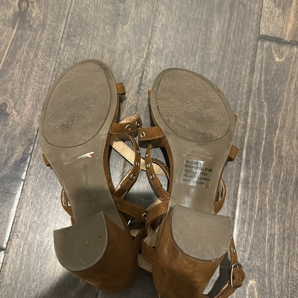 Sugar Rock N Roll 3 1/4 inch heels size 8.5 M brown, wrap at the ankle and foot - Picture 7 of 8